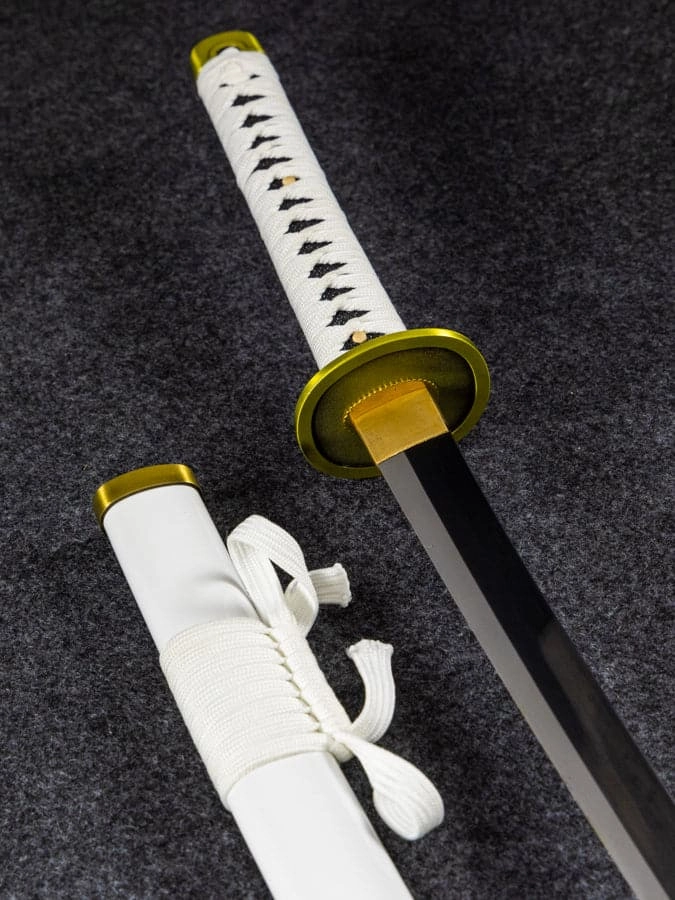 Zoro's Wado Ichimonji Katana handle and white saya